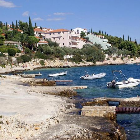 Apartments By The Sea Seget Vranjica, Trogir - 4884 Dış mekan fotoğraf